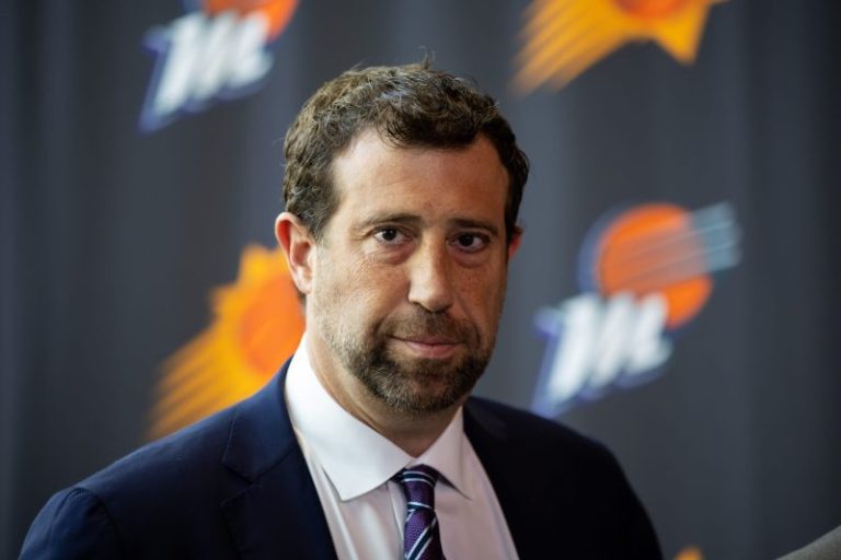 Phoenix Suns minority owner interested in buying MLB team, per reports