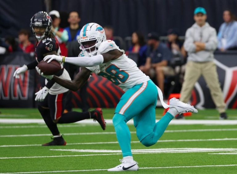 Grant DuBose injury update: Dolphins WR hospitalized after big hit