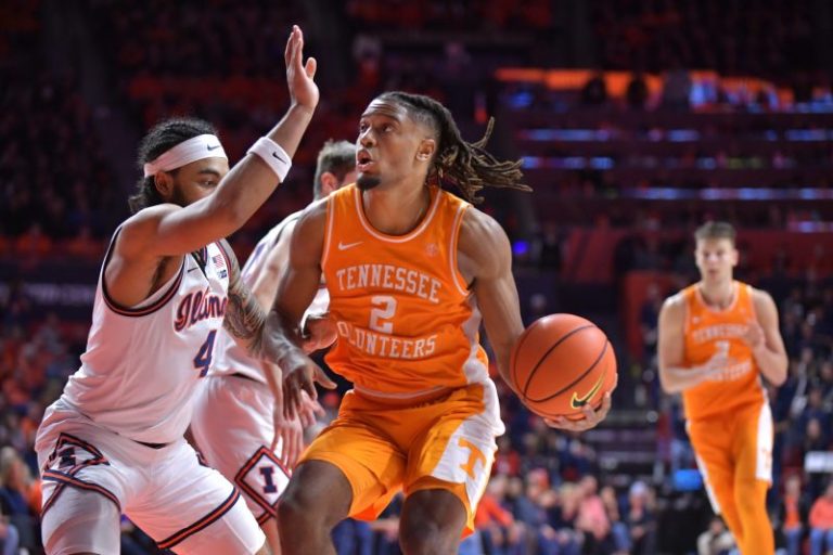 Tennessee leads men’s basketball poll as top 10 gets shuffled