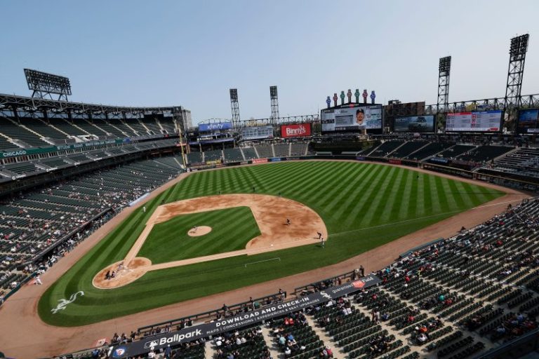 White Sox stadium gets new name after worst year in MLB history
