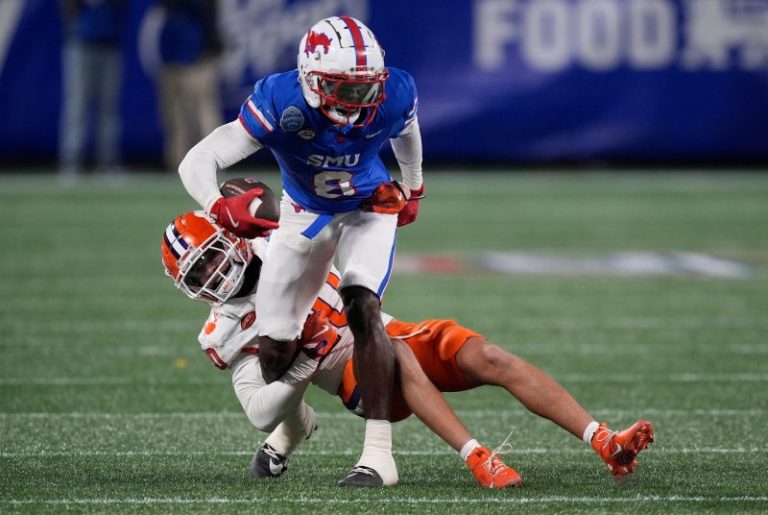 ACC considers mini-tournament before the College Football Playoff. Bad idea.