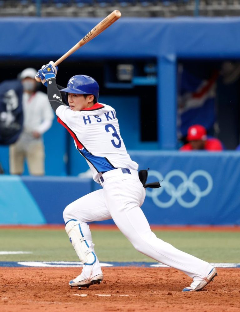 Reports: Dodgers signing coveted international player