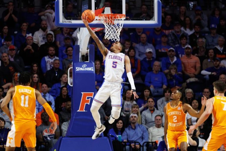 Florida blows out No. 1 Tennessee to hand Vols first loss of season