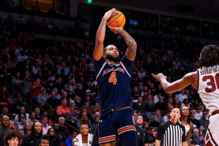 Johni Broome injury update: Auburn forward ‘sprained ankle’
