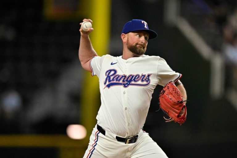 Dodgers adding another All-Star relief pitcher?