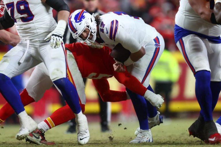 Josh Allen sneak: Did Chiefs stop Bills QB short on fourth-down run?