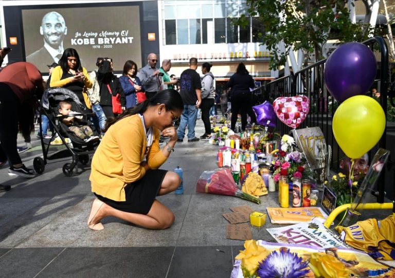 Other prominent sports figures who died in flight disasters