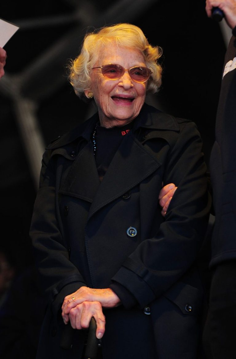 Virginia Halas McCaskey, Bears matriarch and longtime owner, dies at 102