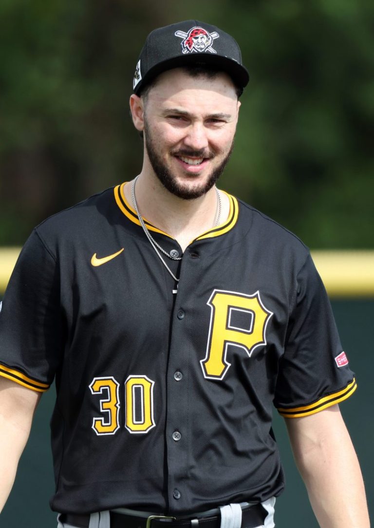 A one-of-a-kind Paul Skenes baseball card sells for more than star pitcher’s salary