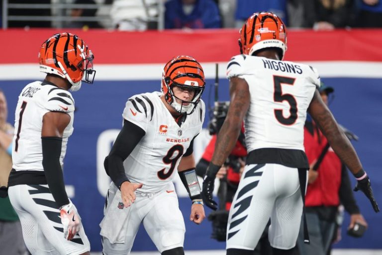 NFL franchise tag winners, losers: Bengals on both sides of equation