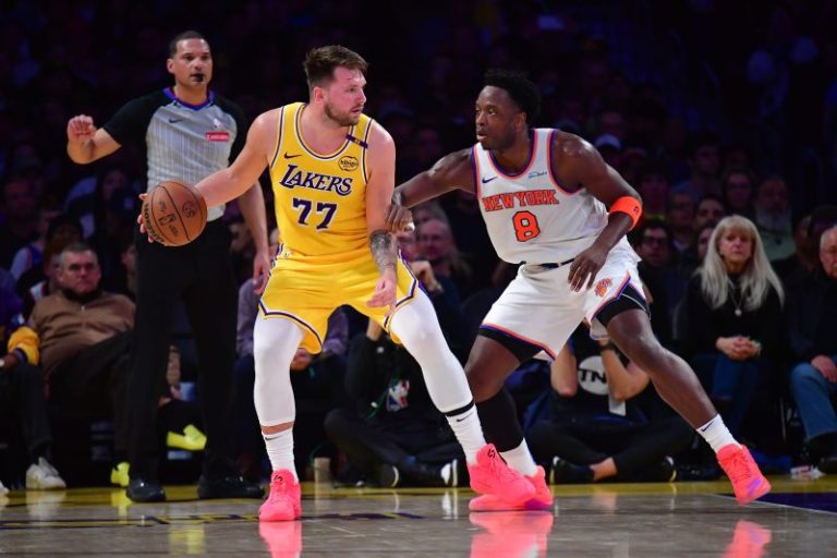 Luka scores 32 as Lakers pick up eighth consecutive win