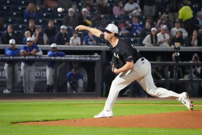 Yankees ace ‘concerned’ about elbow problems