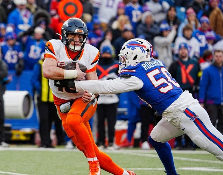 Bills extend defensive standout with four-year deal through 2029