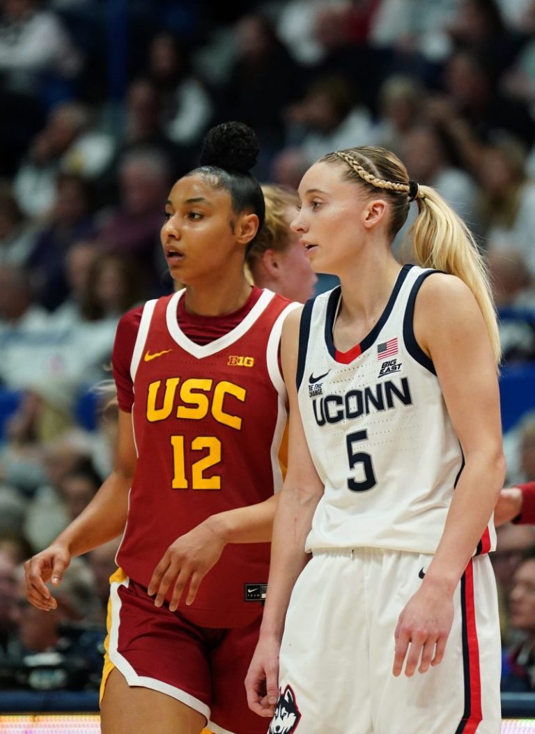 Women’s NCAA Tournament bracket breakdown, players to watch