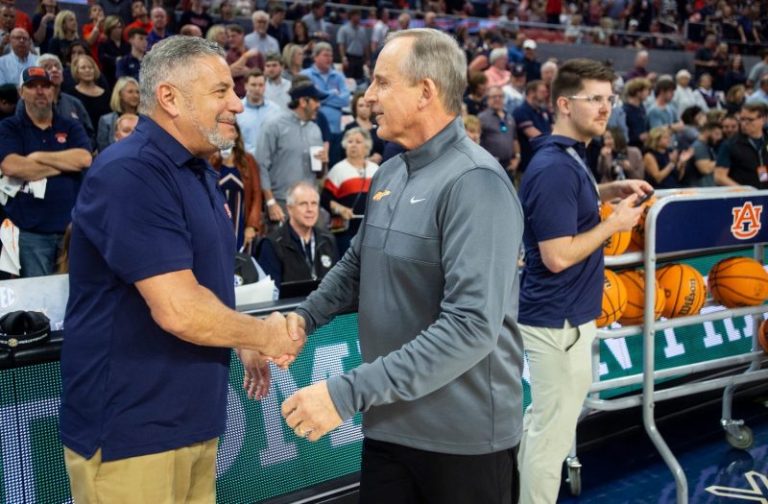 How Bruce Pearl or Rick Barnes can exit a basketball Mount Rushmore