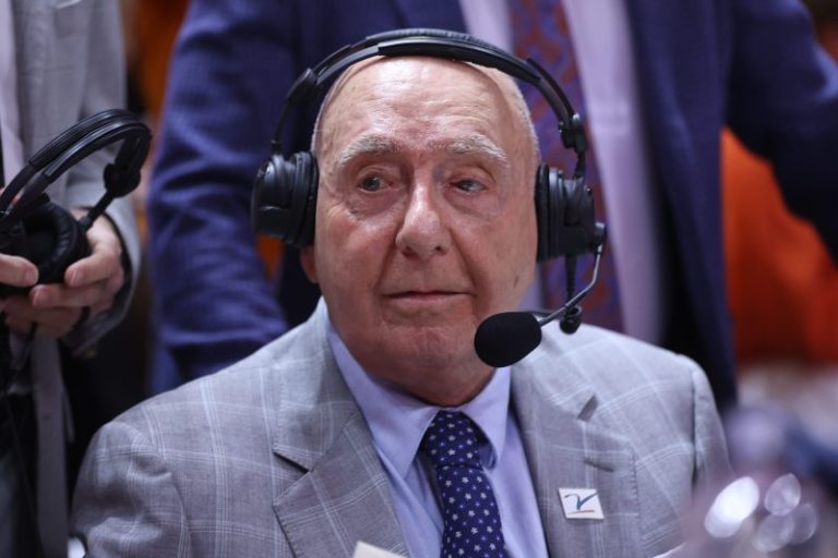 Dick Vitale gets emotional on air talking about cancer battle