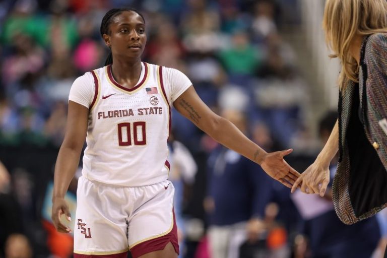 Report: Women’s college basketball’s top scorer entering transfer portal