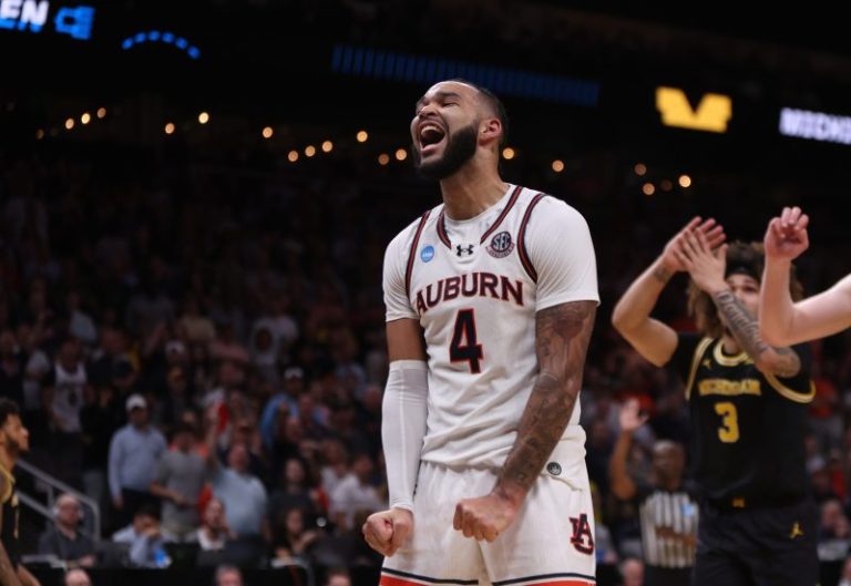 Auburn vs Michigan basketball highlights: Tigers rally to reach Elite Eight