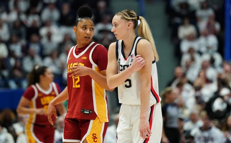 Paige Bueckers’ big game a reminder JuJu Watkins’ injury is temporary