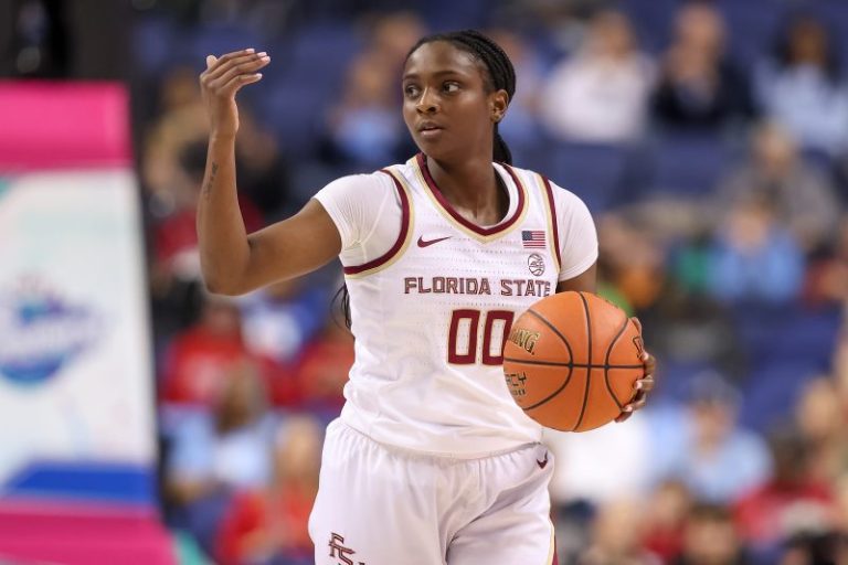 Women’s college basketball’s top scorer heads to South Carolina from portal
