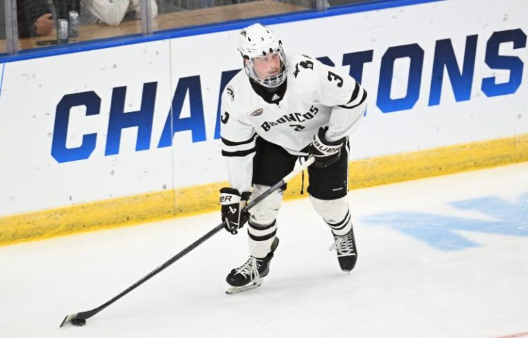 Frozen Four: Times, TV channel, matchups for NCAA hockey semifinals