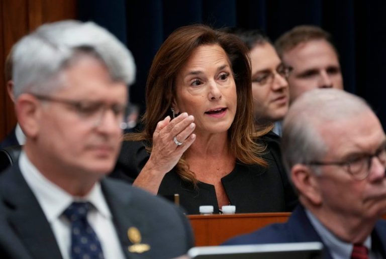 House bill introduced to prevent college athletes from being employees