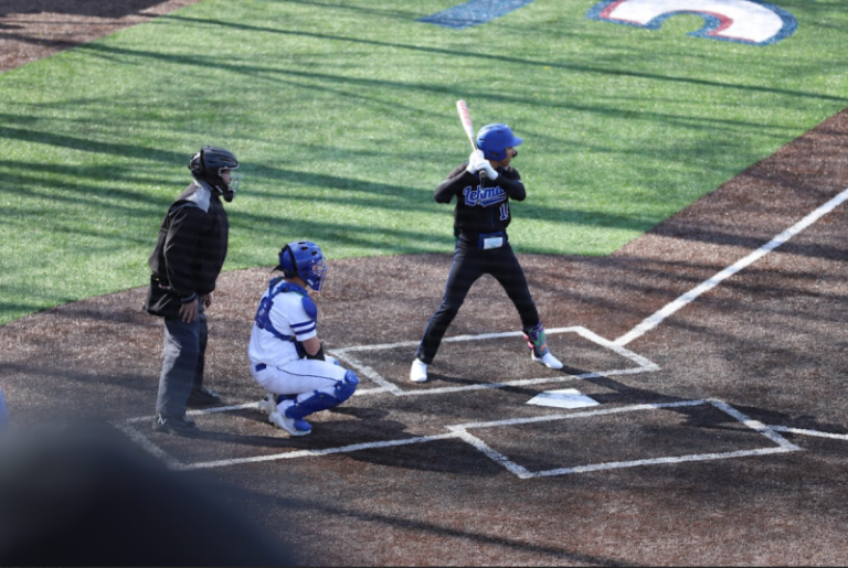 Epic college baseball losing streaks come to an end in doubleheader
