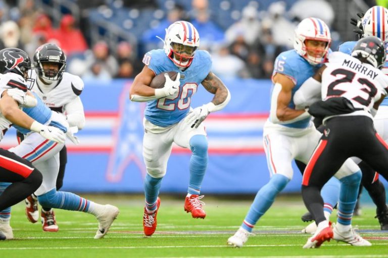 Cam Ward praises potential Titans teammates in Fortnite live stream