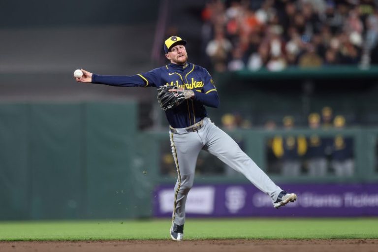 NL Platinum Glove winner credits his MLB success to his four older sisters