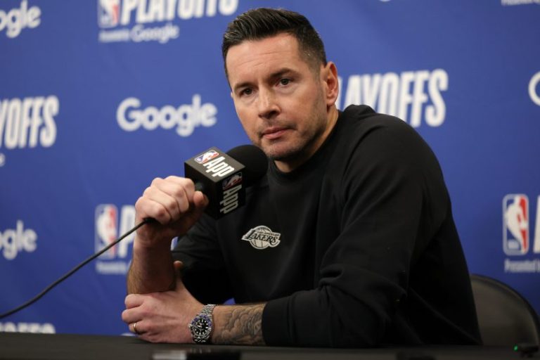 Lakers coach JJ Redick takes offense to pregame question