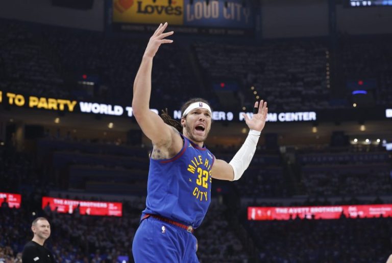 Nuggets star has hamstring injury, Game 7 status up in the air