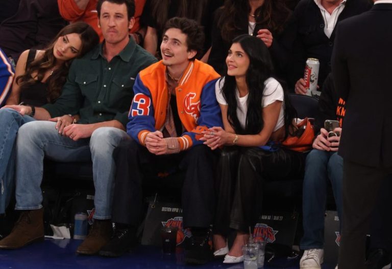 Celebs watch Knicks’ Game 5 win: See the stars at The Garden