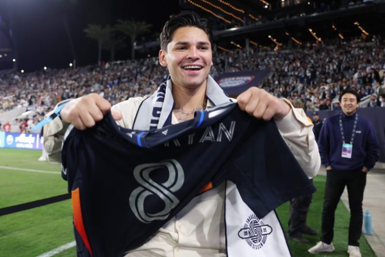 Ryan Garcia takes stand on protests over ICE raids