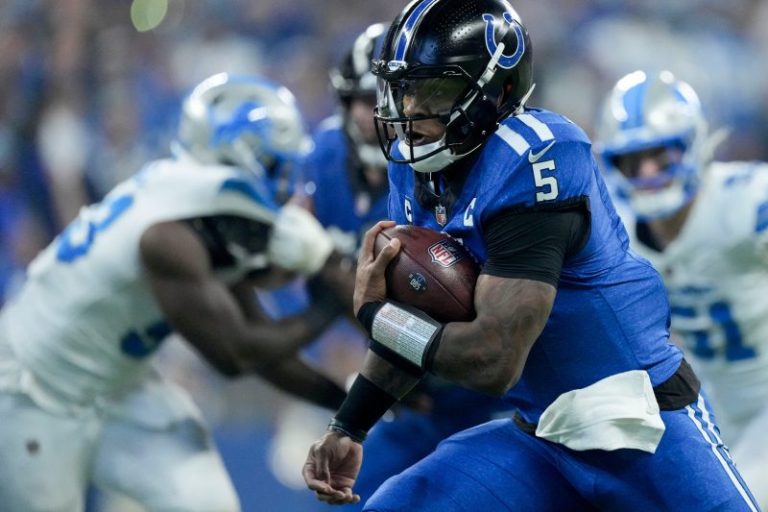 5 teams that should change their alternate helmets