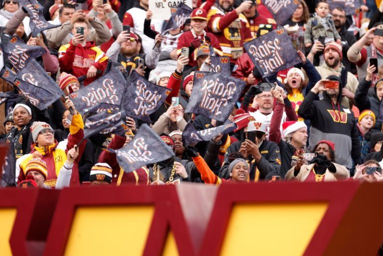 Commanders fans have a pointed response for Trump on name change