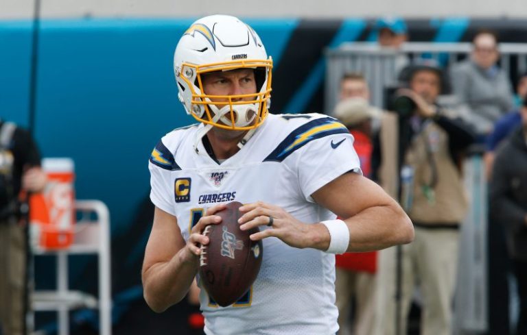 Philip Rivers retires after inking one-day contract with Chargers