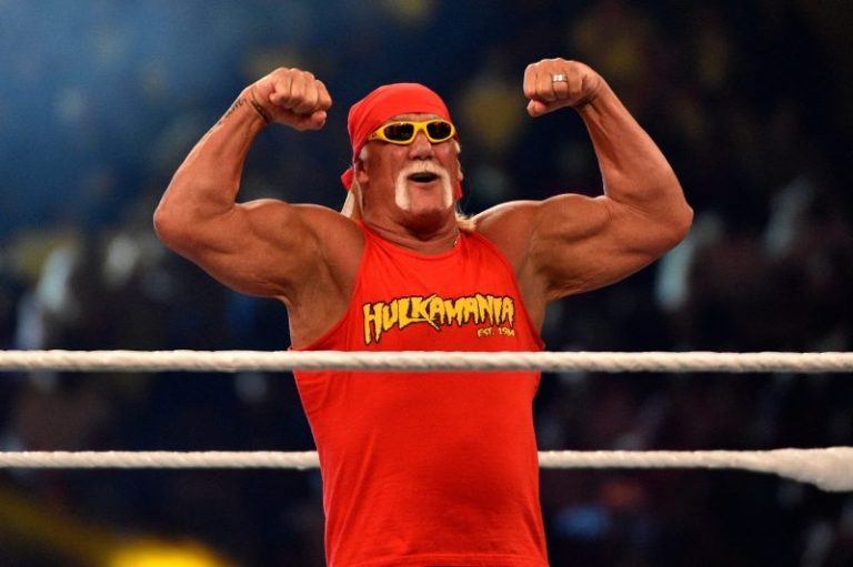 WWE honors Hulk Hogan at SmackDown: Live highlights, reaction