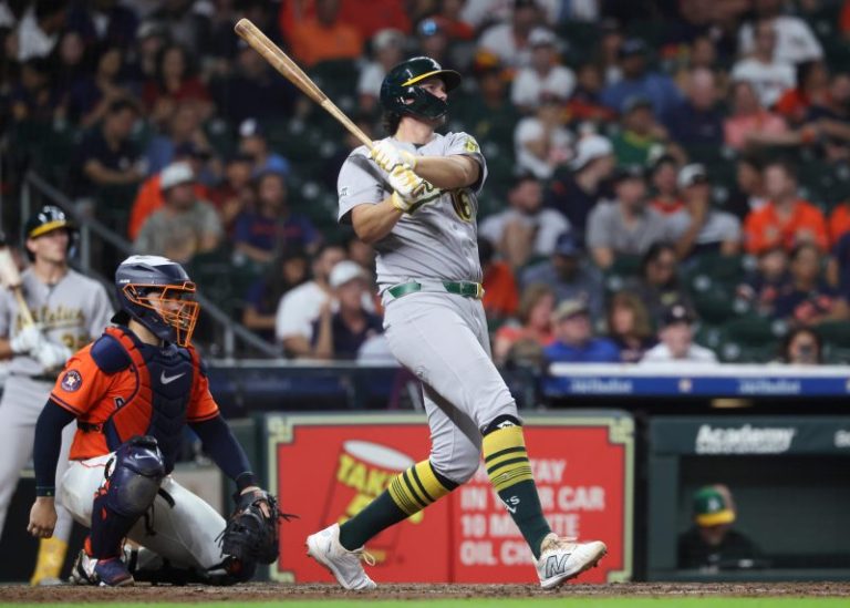 MLB rookie makes history with home run barrage