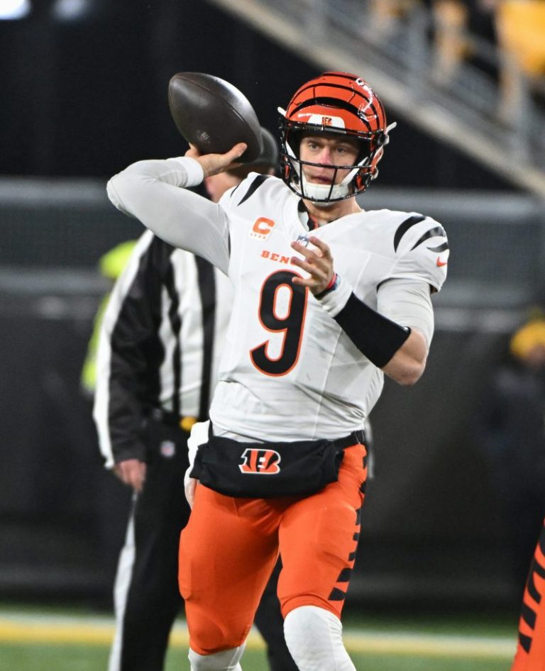 Fantasy football QB tiers for 2025