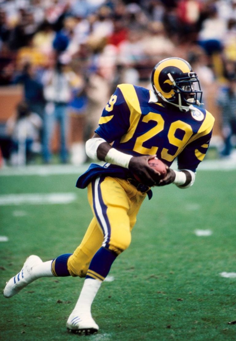 Notable NFL contract holdouts include 5 Cowboys