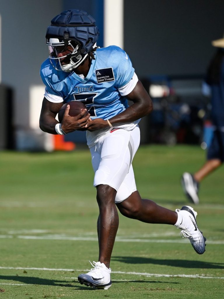 Latest updates after Titans RB suffers high ankle sprain