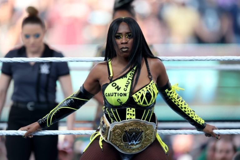 WWE star announces pregnancy, gives up championship