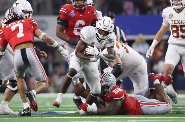 Texas or Ohio State? Expert picks for loaded Week 1 college football schedule