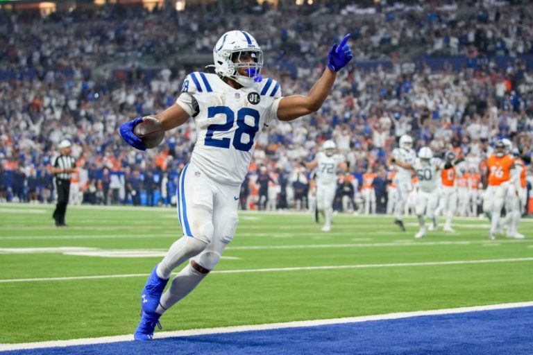 Fantasy football 2025: Week 4 trade value chart
