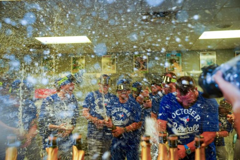 Blue Jays clinch MLB playoff berth, set sights on AL East crown