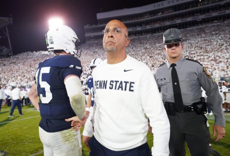 The moment remains too big for James Franklin, Penn State