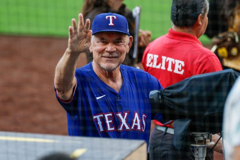 Rangers dismiss manager two years after World Series win