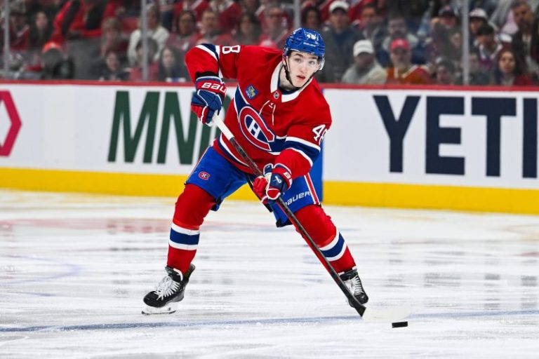 NHL rookie of the year agrees to lucrative 8-year extension
