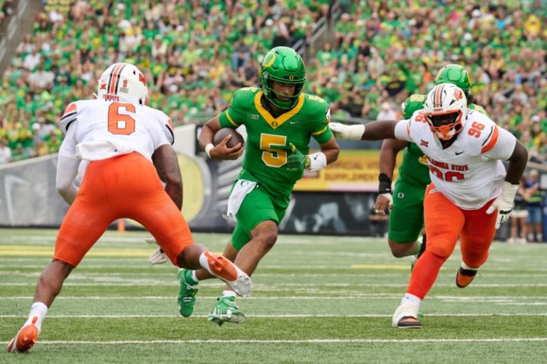 Top 25 picks for college football Week 7 include Oregon-Indiana clash