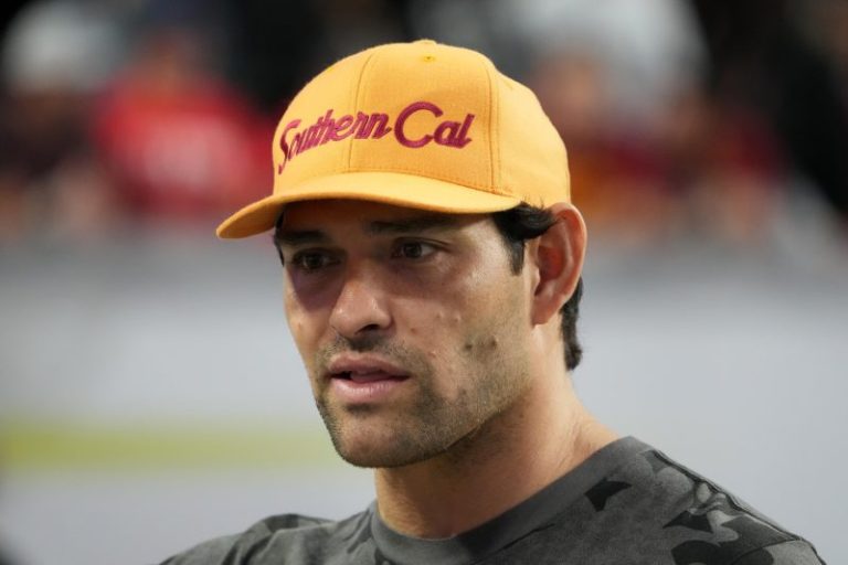 Mark Sanchez leaves hospital, booked by Indy sheriff’s office